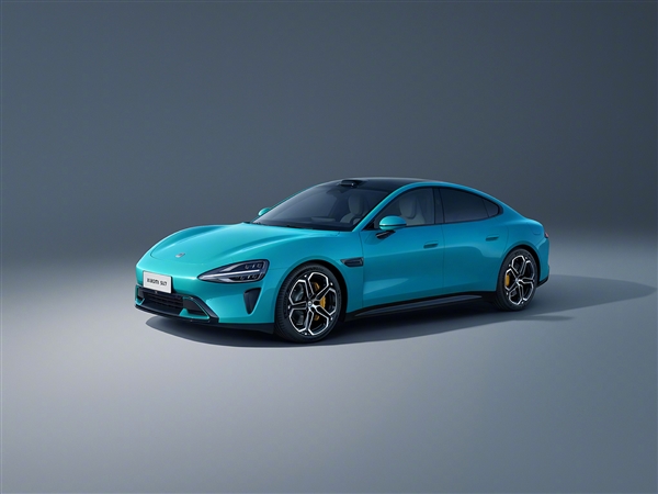 重庆时时彩：小米汽车SU7海湾蓝/橄榄绿/雅灰实拍图对比！三款配色你选谁