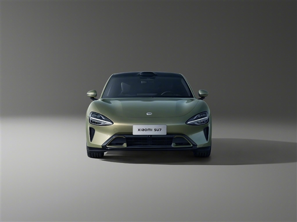 重庆时时彩：小米汽车SU7海湾蓝/橄榄绿/雅灰实拍图对比！三款配色你选谁