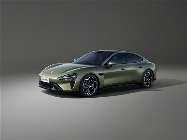 重庆时时彩：小米汽车SU7海湾蓝/橄榄绿/雅灰实拍图对比！三款配色你选谁