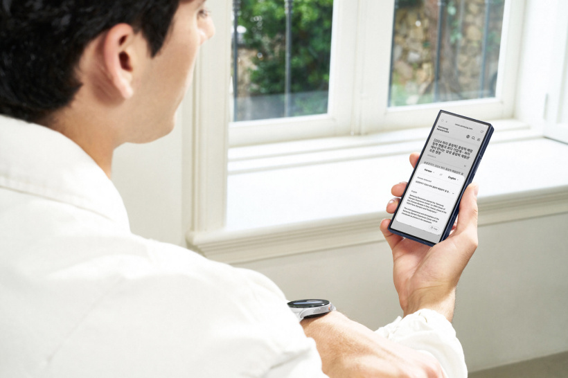 蓝狮平台注册:当 AI 迈向折叠屏时代,三星 Galaxy Z Fold6 凭什么成为引领者