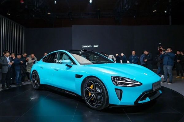 重庆时时彩:小米市值突破1万亿港元:小米SU7成了雷军最好的决策